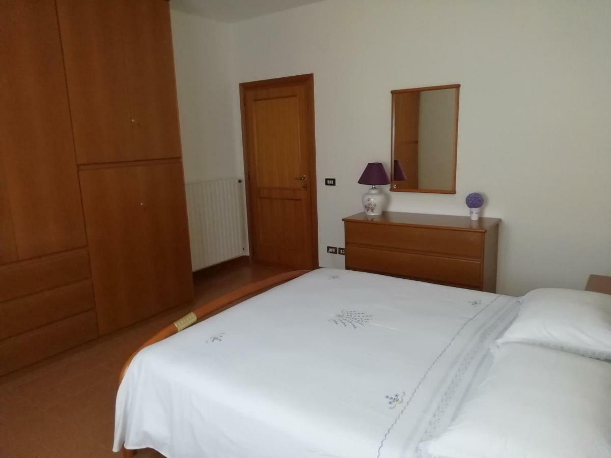 Apartamento La Lanterna Di Lanfo Asís Exterior foto